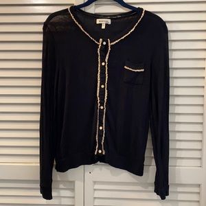 Cute! Cardigan in black with lace ruffle
